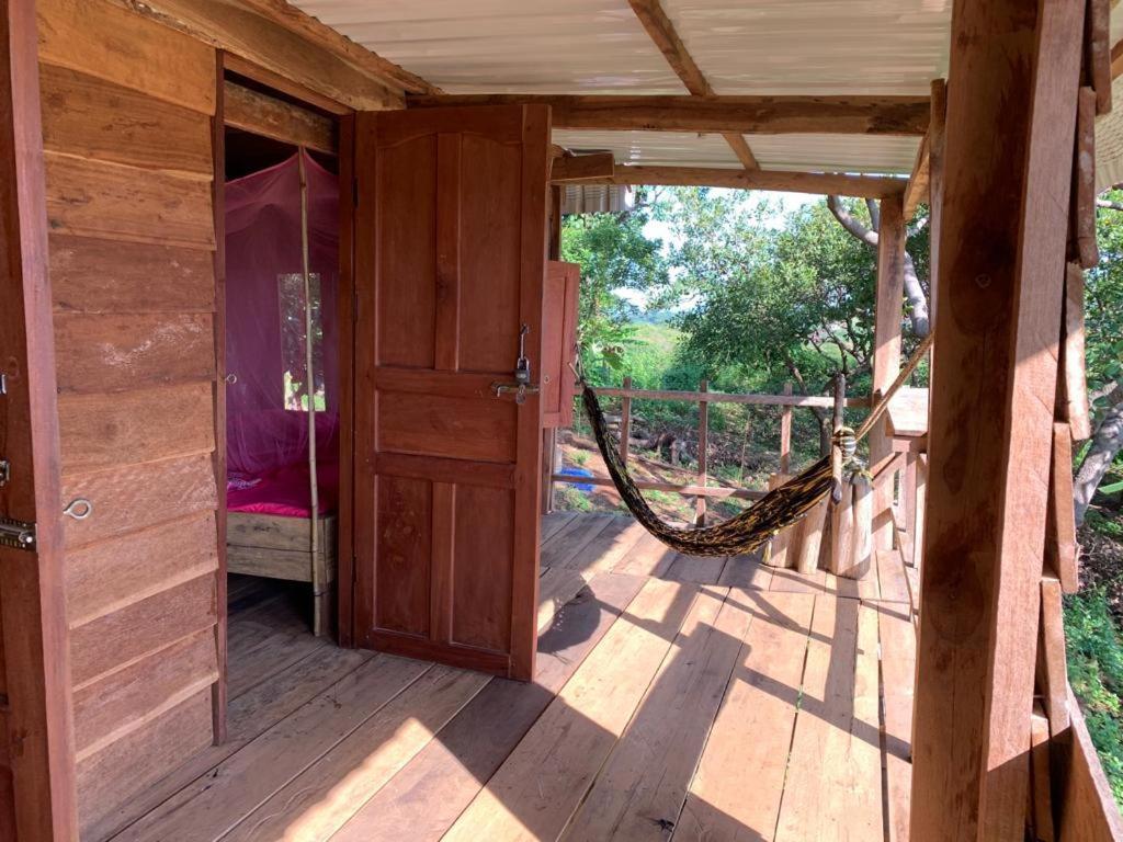 Tree Lodge Banlung Exteriör bild
